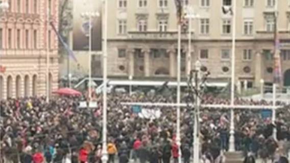 Jača stav o potrebi da se i umirovljenici pozovu na prosvjede, da pokažu snagu na trgovima