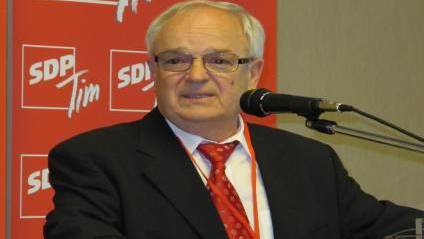 Lazar Gruji&aelig; u ime SU-a i BLOK-a &bdquo;Umirovljenici zajedno&ldquo; nazo&egrave;io je Izbornoj konvenciji ŽO SDP-a zagreba&egrave;ke županije.