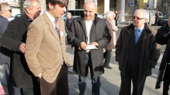 Ministrica Dali&aelig; i Jur&egrave;i&aelig; sreli se u Kastvu pa razmijenili darove