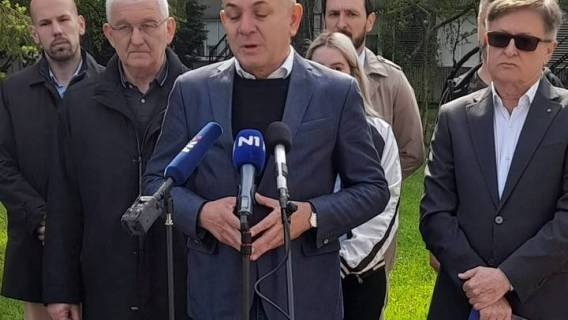 Tiskovna konferencija Ivice Lovrića i koalicije