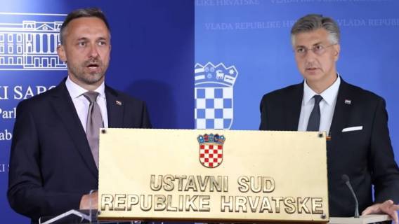 Vlada brani neobranjivo, a Ustavni sud ispravlja sramotu